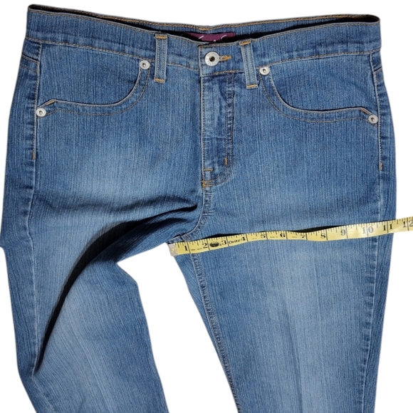 Gloria Vanderbilt Blue High Rise Mom Jeans Pre-Rolled Capris Size 8! - Picture 13 of 16